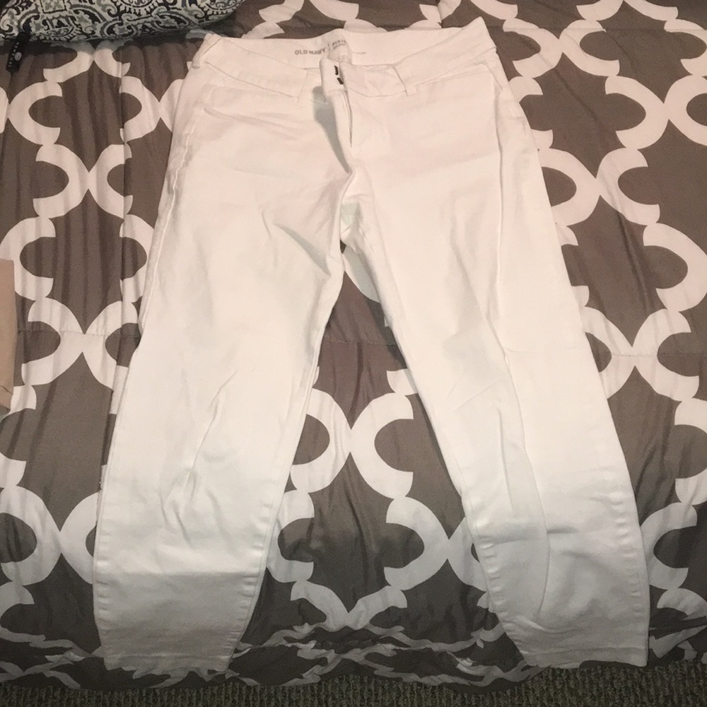 White pants for work. Ankle length.